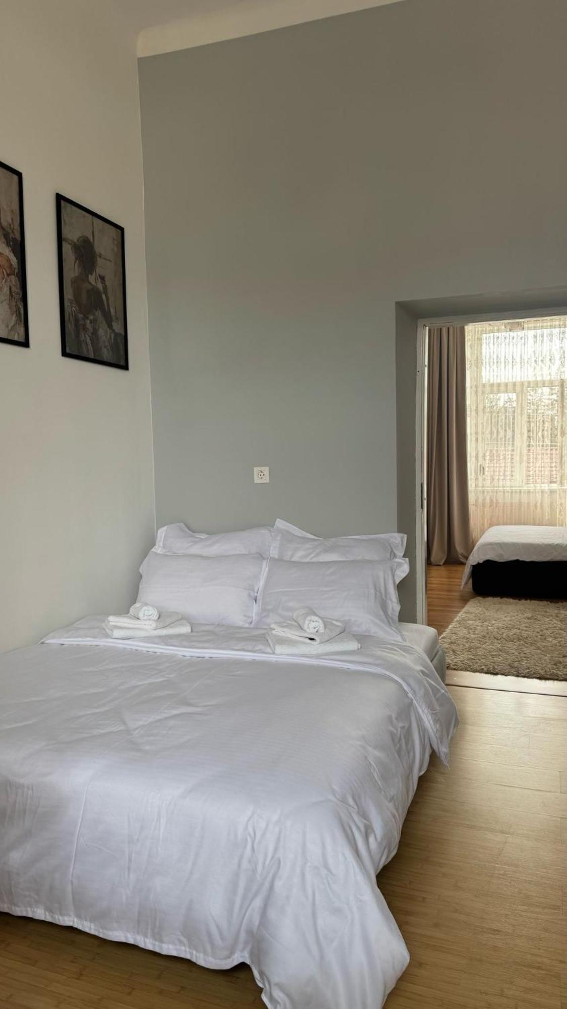 Chic & Cozy In Apartament *